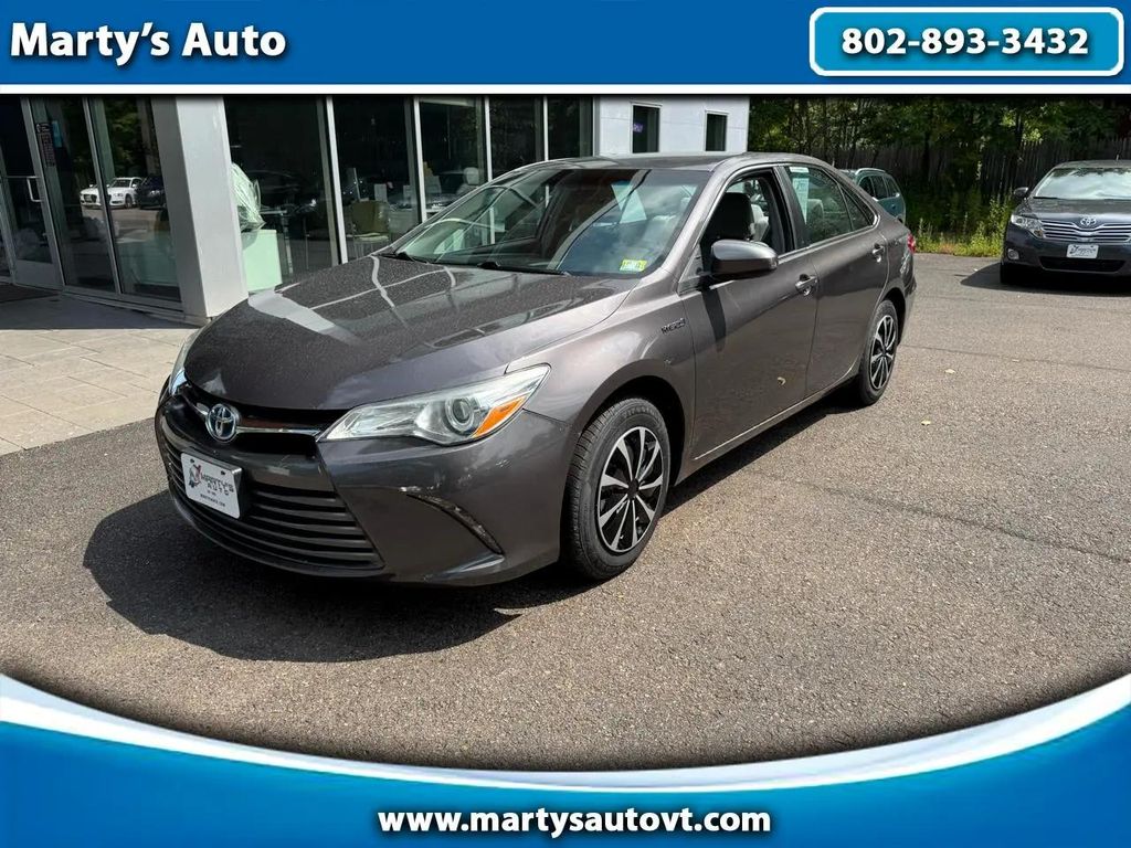 Used 2017 Toyota Camry Hybrid SE