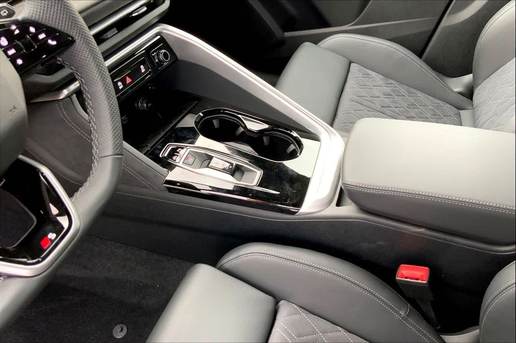 صورة 7 لـ 2026 AUDI SQ5 3.0T PREMIUM PLUS