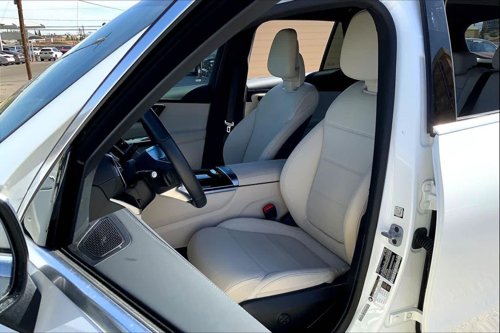 MERCEDES-BENZ GLC-CLASS - 8