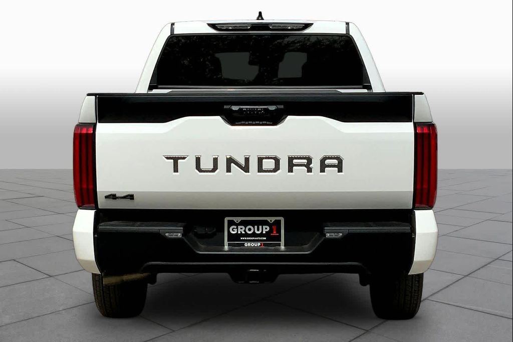 TOYOTA TUNDRA - 5