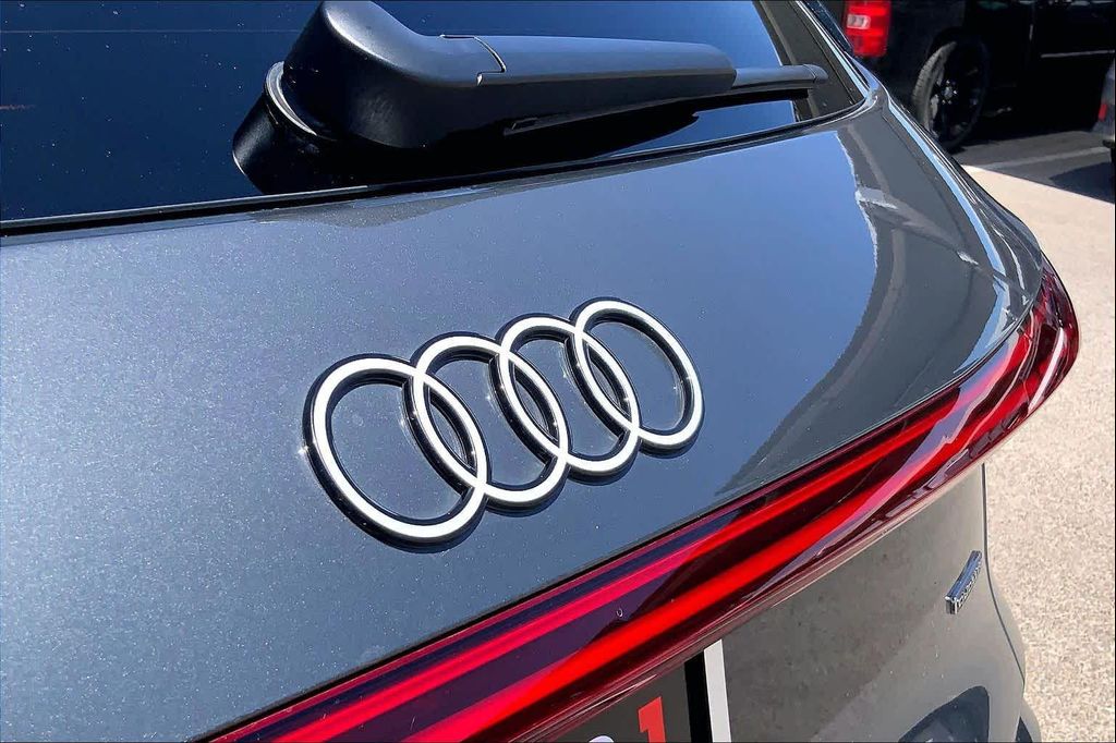 2025 AUDI Q5 PREMIUM PLUS TFSI QUATTRO S TRONIC photo 10