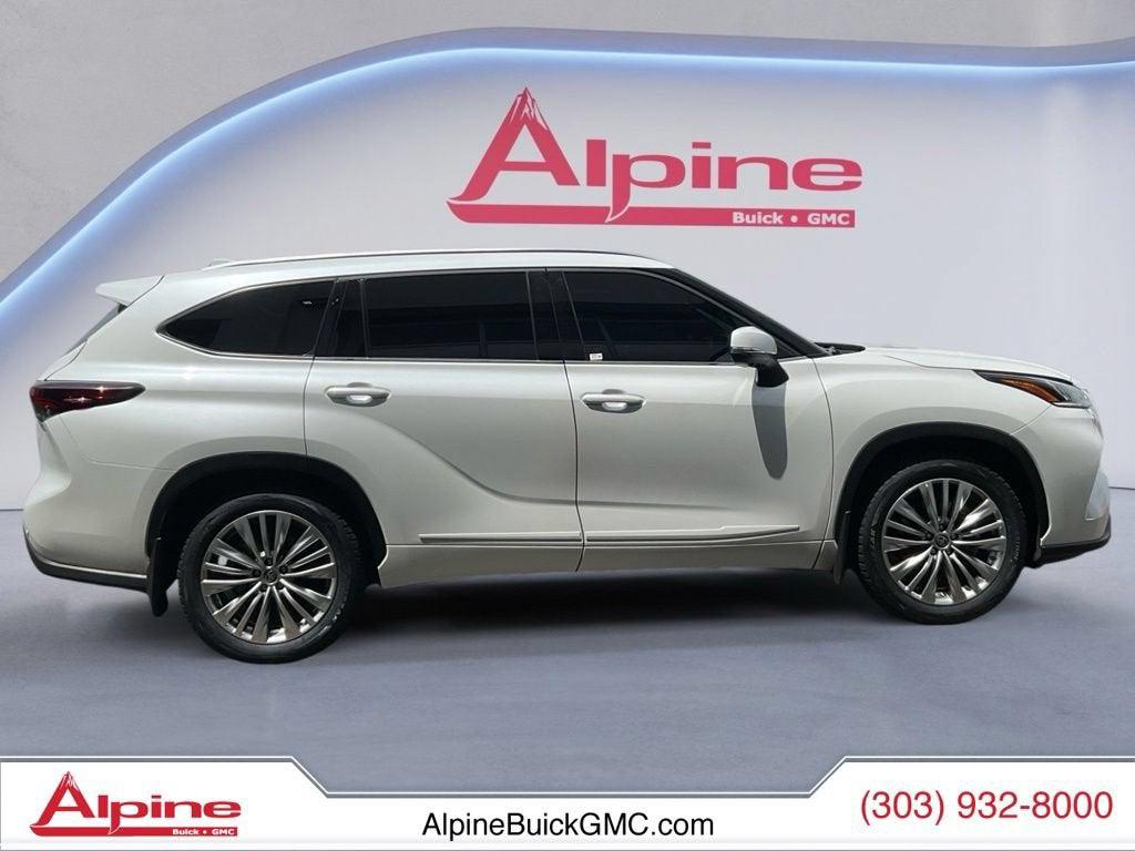 2025 Toyota HIGHLANDER PLATINUM — фото 6