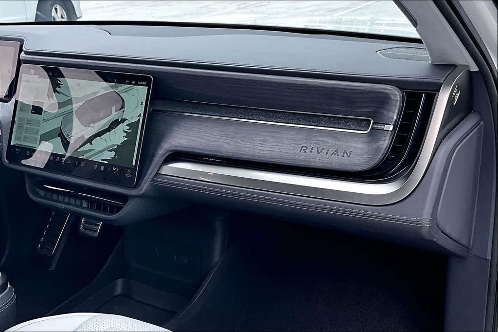2023 Rivian R1S LAUNCH EDITION 缩略图 18