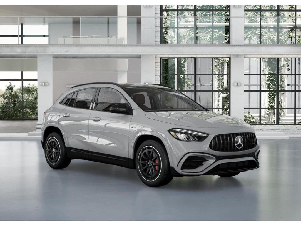 MERCEDES-BENZ GLA-CLASS AMG - 10