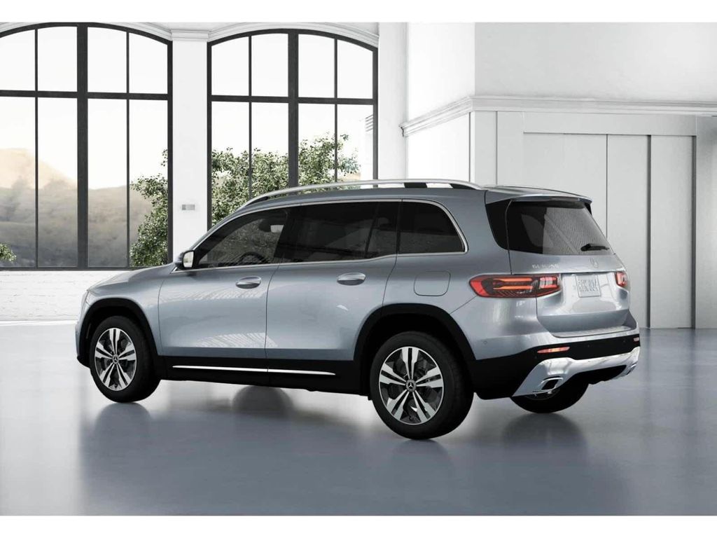 2026 Mercedes-BENZ GLB — миниатюра 29