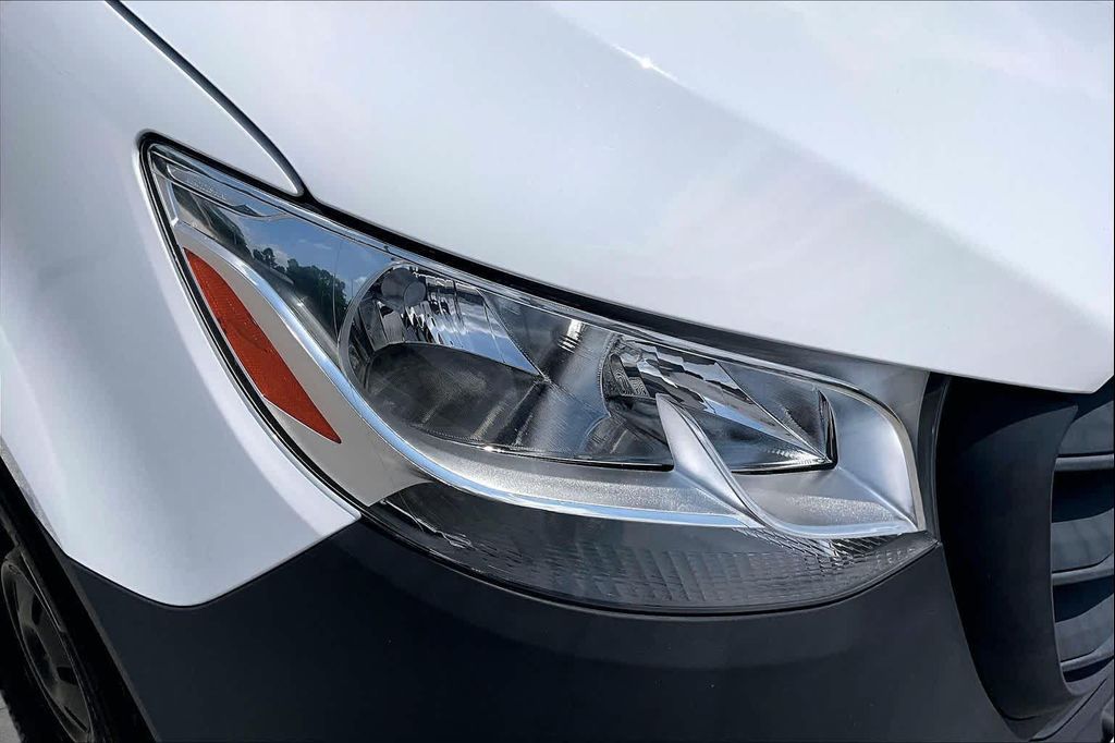 صورة مصغرة 30 لـ 2025 Mercedes-BENZ OTHERS