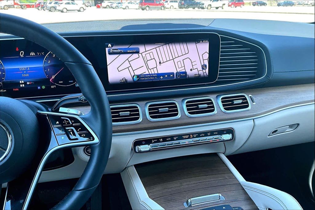 MERCEDES-BENZ GLS - 7