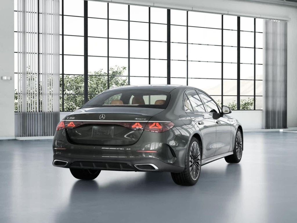 2026 Mercedes-BENZ E-CLASS 缩略图 22