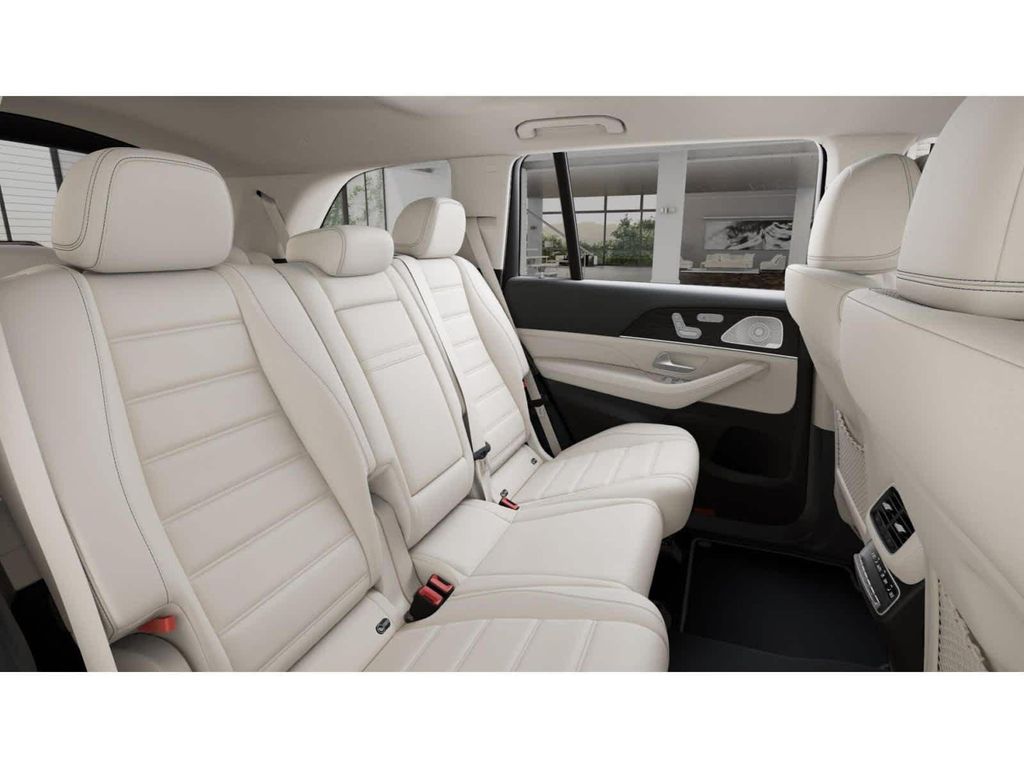 MERCEDES-BENZ GLS - 4