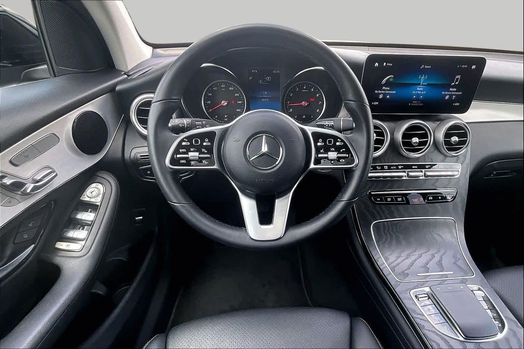 صورة 6 لـ 2022 Mercedes-BENZ GLC