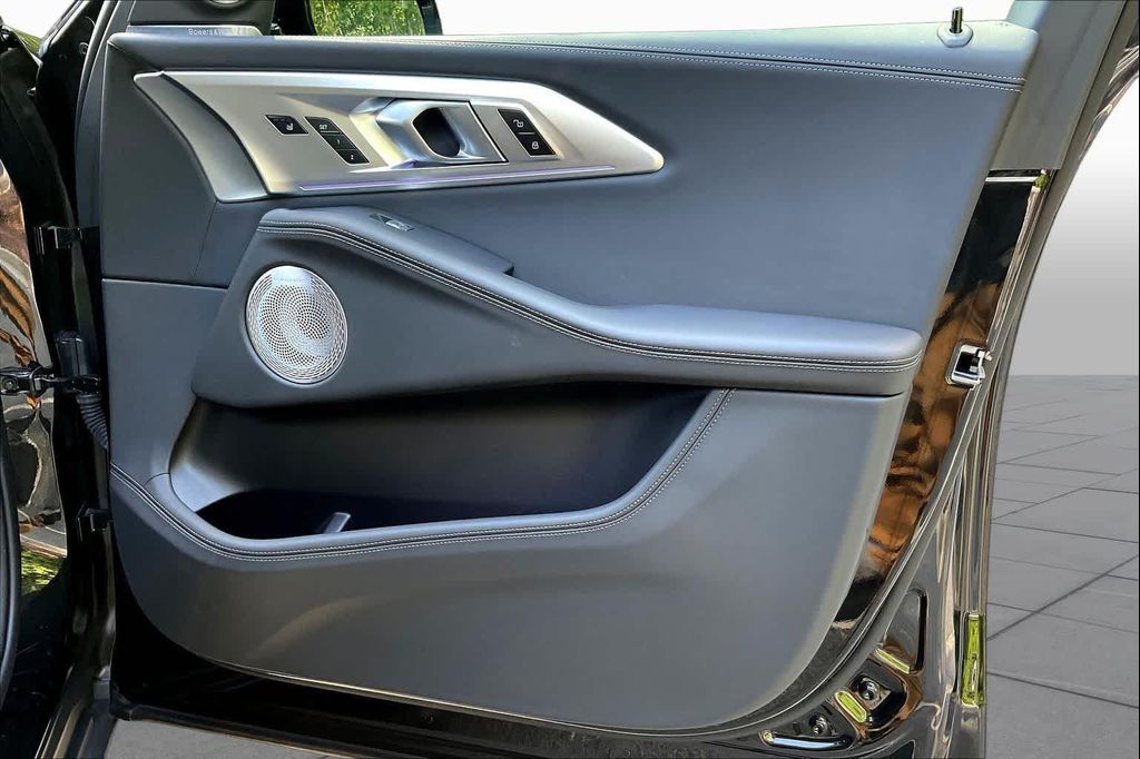 2024 BMW XM — миниатюра 66