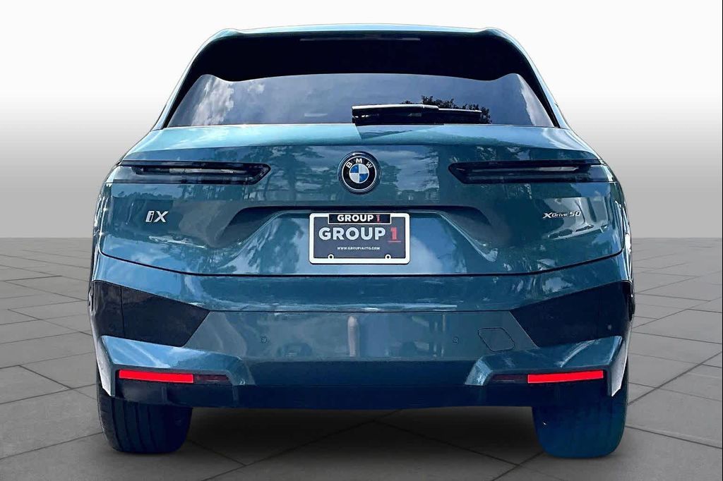 صورة 4 لـ 2024 BMW IX XDRIVE50