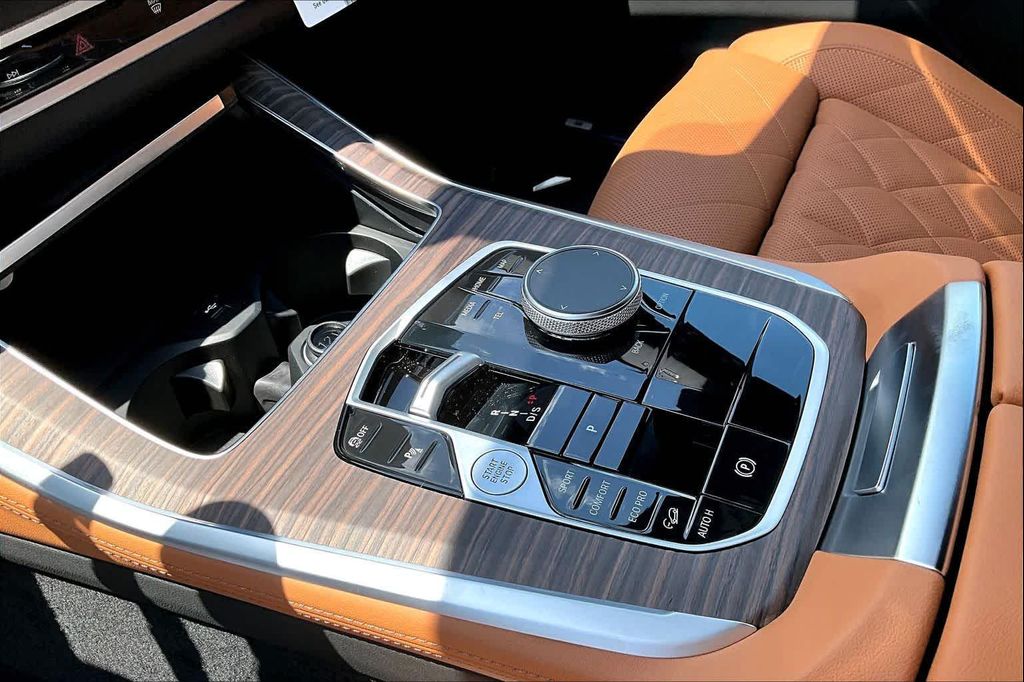 صورة 7 لـ 2026 BMW X5 XDRIVE40I