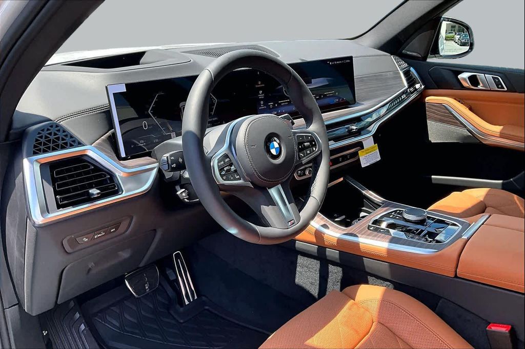 صورة 8 لـ 2026 BMW X5 XDRIVE40I