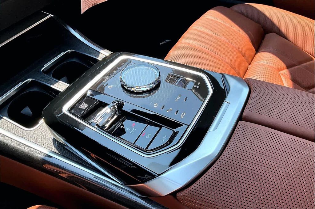 2026 BMW 740 740I — фото 7