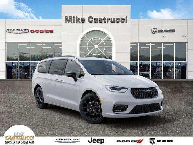 New 2026 Chrysler Pacifica Limited