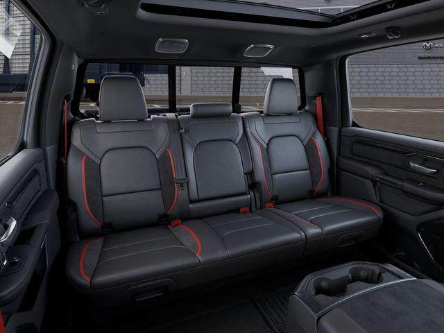 صورة 15 لـ 2027 RAM 1500 TRX