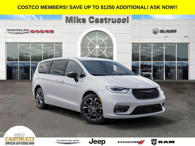 New 2026 Chrysler Pacifica L