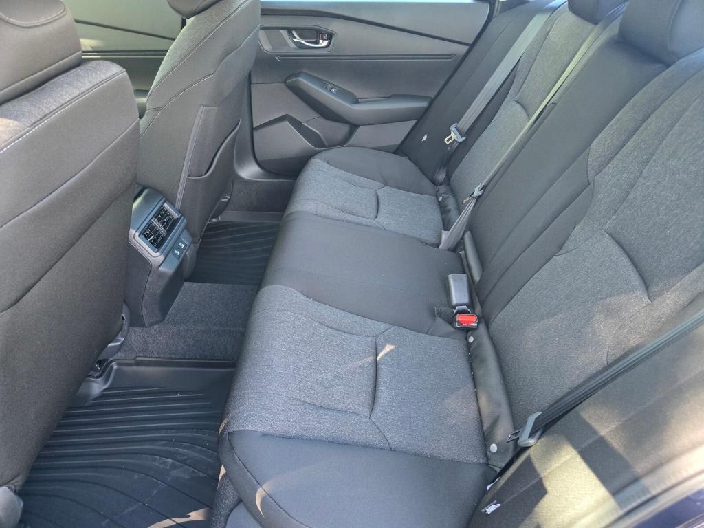 صورة 9 لـ 2026 Honda ACCORD SE