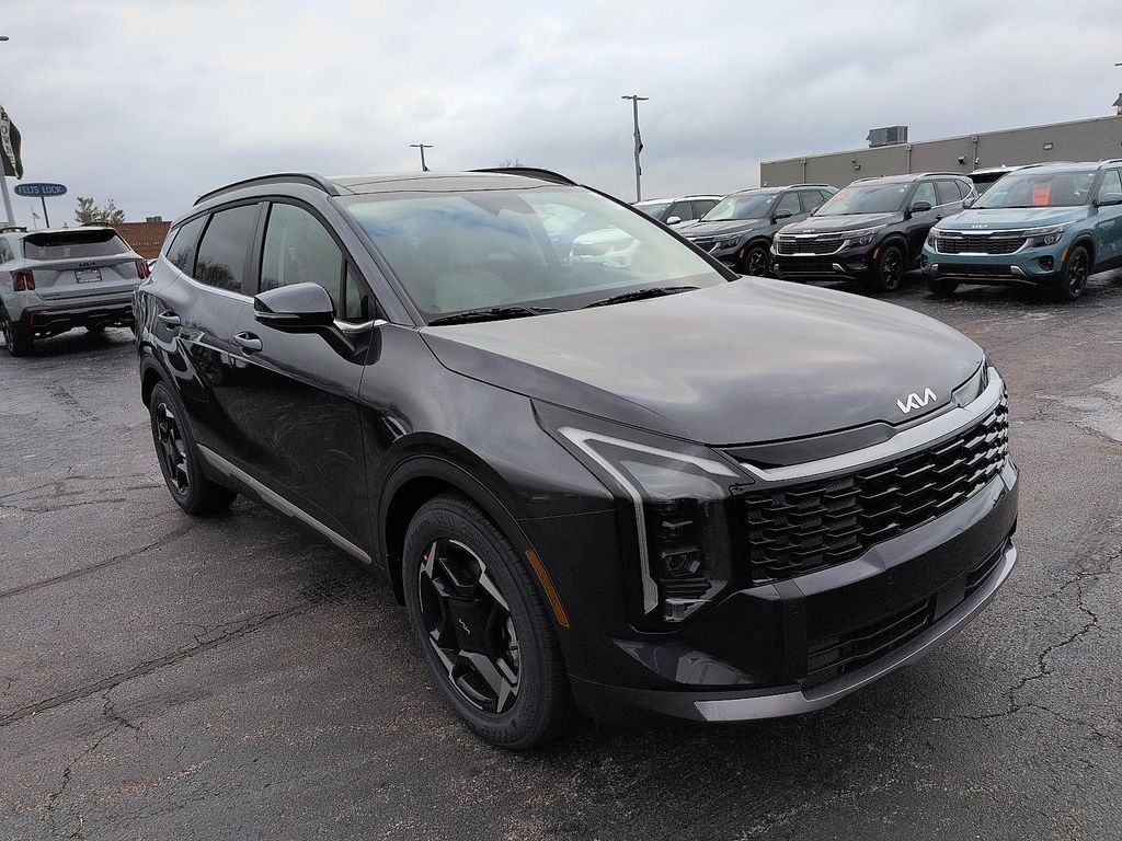 New 2026 Kia Sportage EX