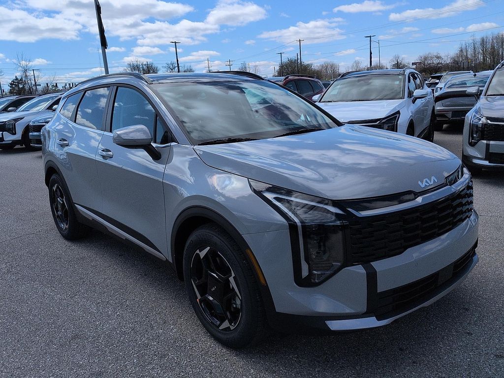 New 2026 Kia Sportage EX