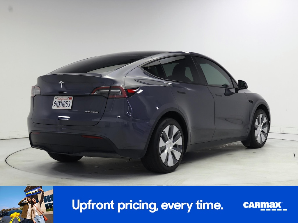 TESLA MODEL Y LONG RANGE - 10