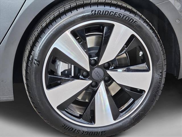 صورة مصغرة 9 لـ 2026 AUDI A5 PREMIUM PLUS TFSI QUATTRO S TRONIC