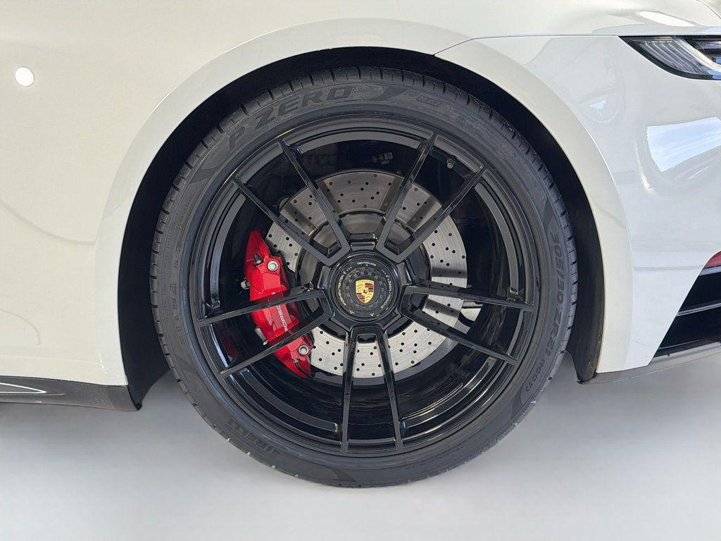 2023 Porsche 911 CARRERA GTS — миниатюра 33
