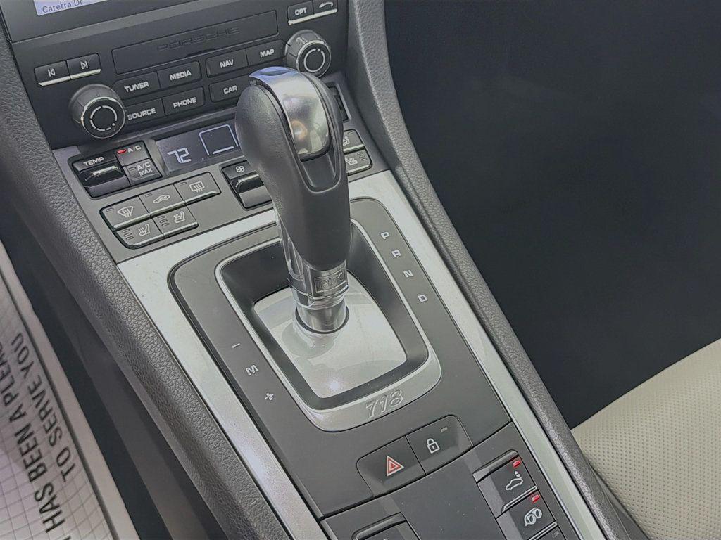 صورة مصغرة 22 لـ 2024 Porsche 718 CAYMAN S