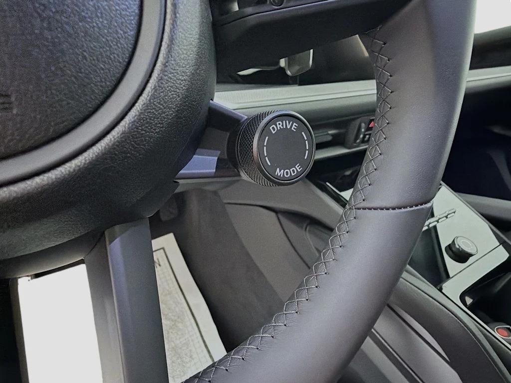 2025 Porsche CAYENNE — миниатюра 15