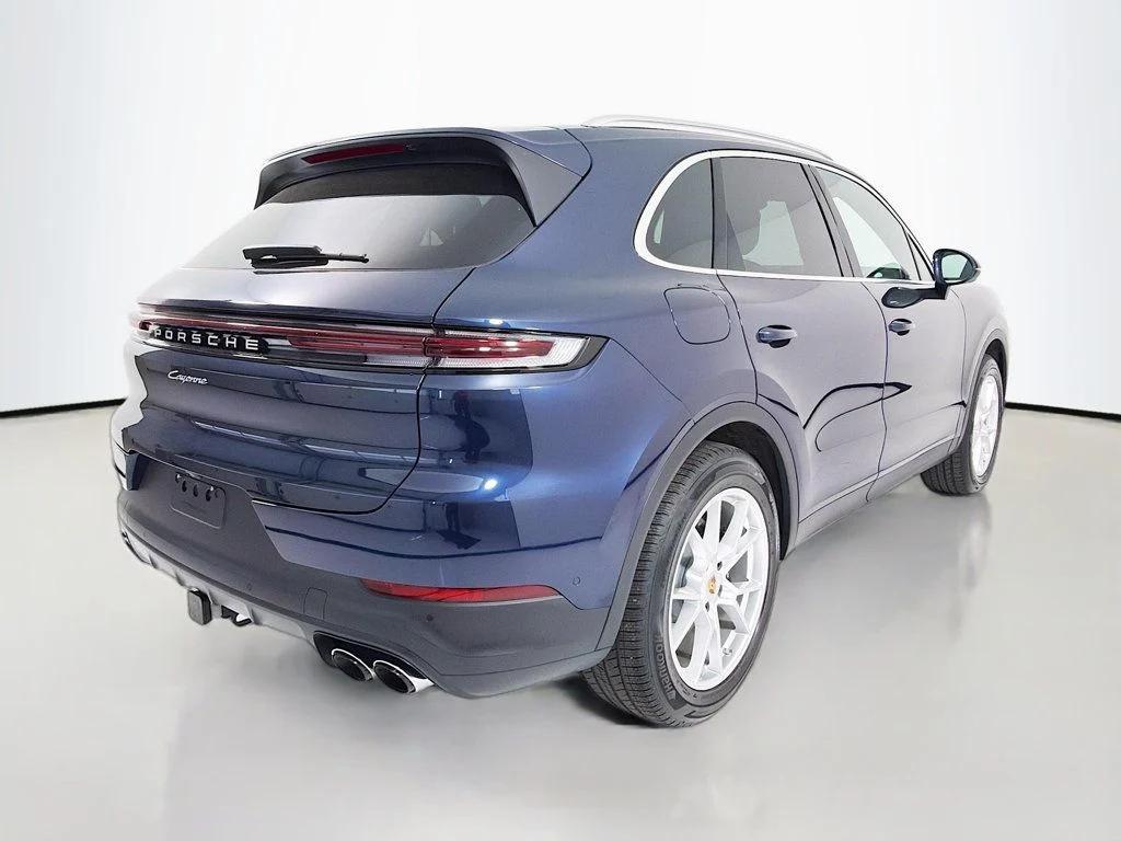 صورة 9 لـ 2025 Porsche CAYENNE