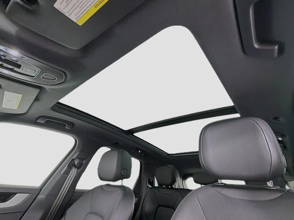 2025 Porsche CAYENNE — миниатюра 22