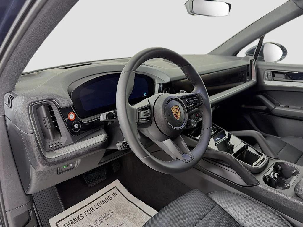 صورة 4 لـ 2025 Porsche CAYENNE