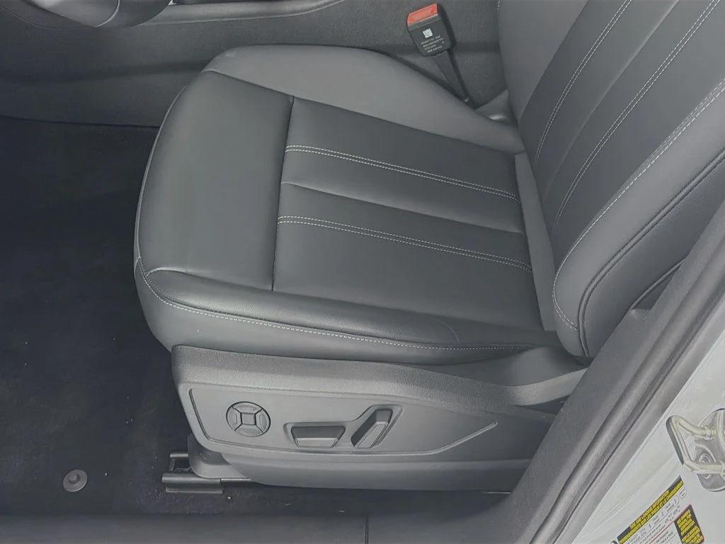 صورة مصغرة 17 لـ 2025 AUDI Q5 PREMIUM TFSI QUATTRO S TRONIC