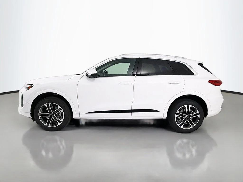 صورة 4 لـ 2025 AUDI Q5 PREMIUM TFSI QUATTRO S TRONIC