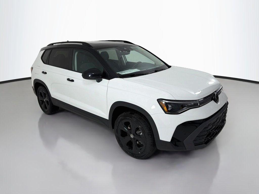 New 2027 Volkswagen Taos SE Black