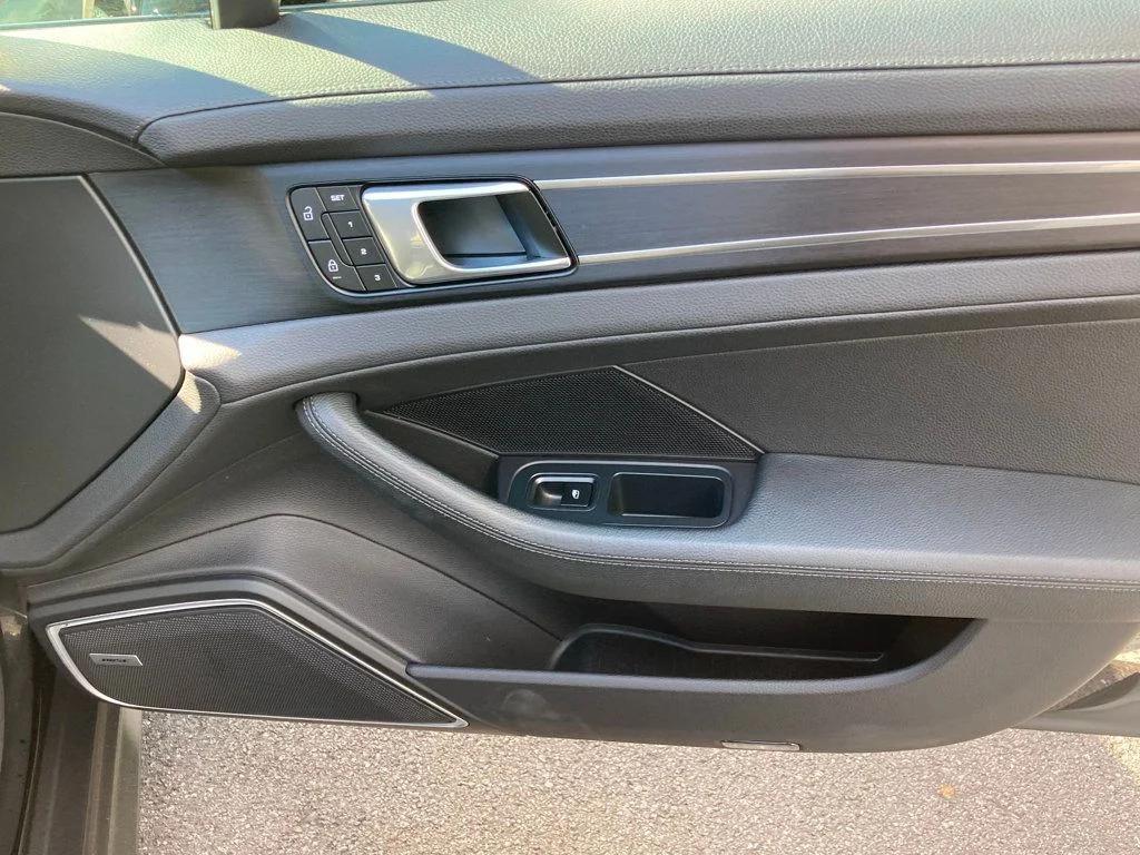 صورة مصغرة 27 لـ 2023 Porsche PANAMERA 4