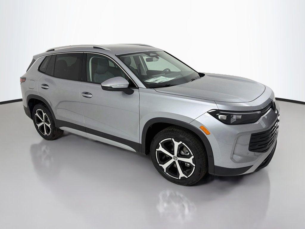 New 2026 Volkswagen Tiguan 2.0T SE 4MOTION