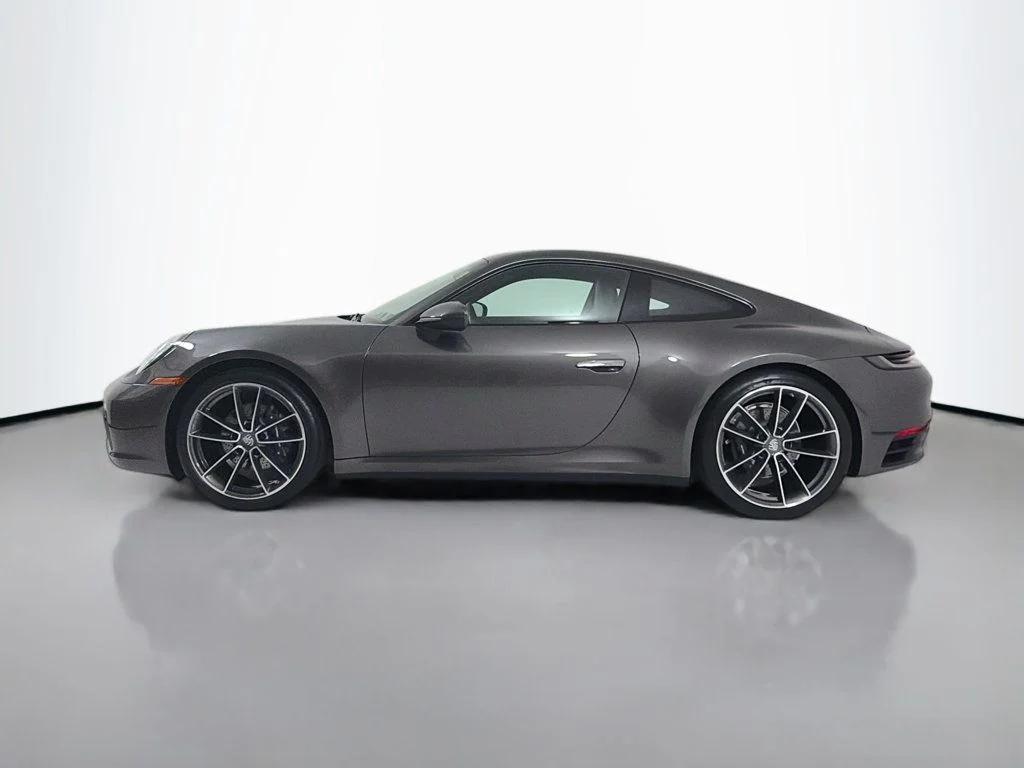 صورة 2 لـ 2022 Porsche 911 CARRERA