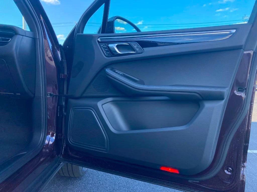 صورة مصغرة 26 لـ 2024 Porsche MACAN