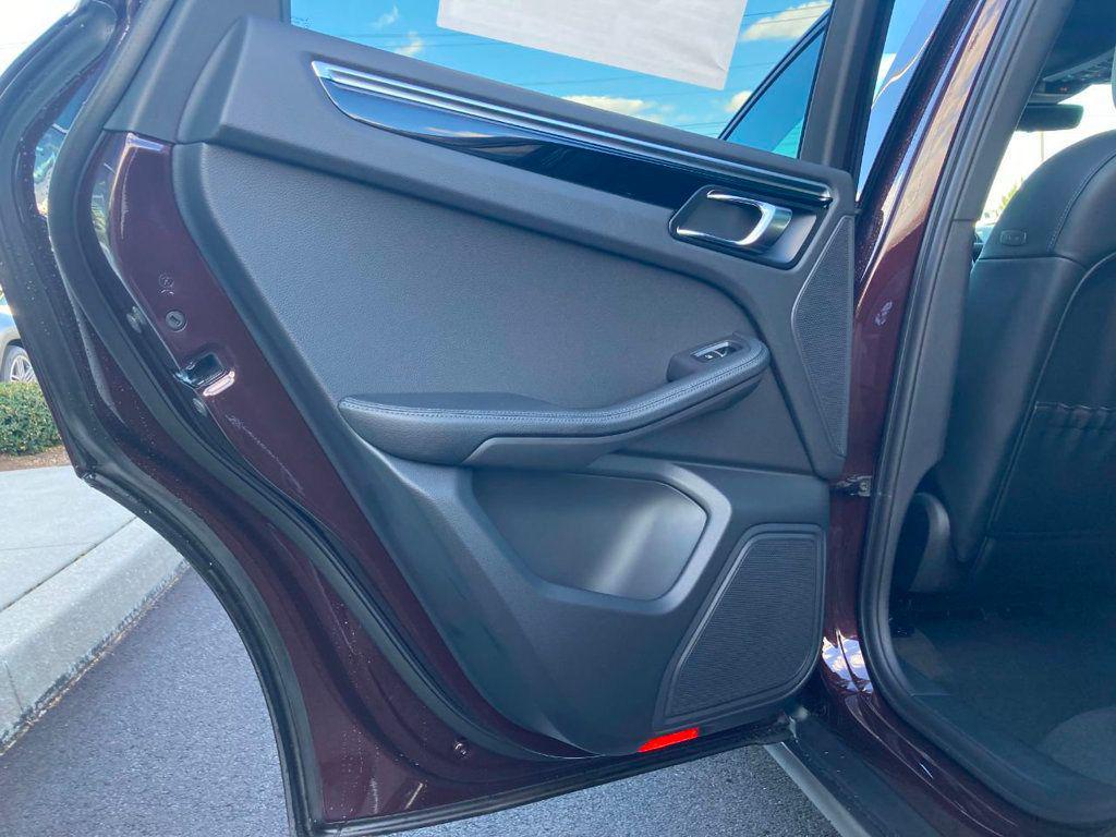 صورة مصغرة 22 لـ 2024 Porsche MACAN