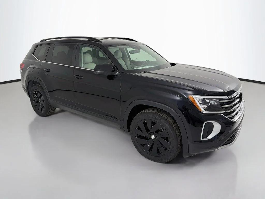 New 2026 Volkswagen Atlas 2.0T SE w/Technology 4MOTION