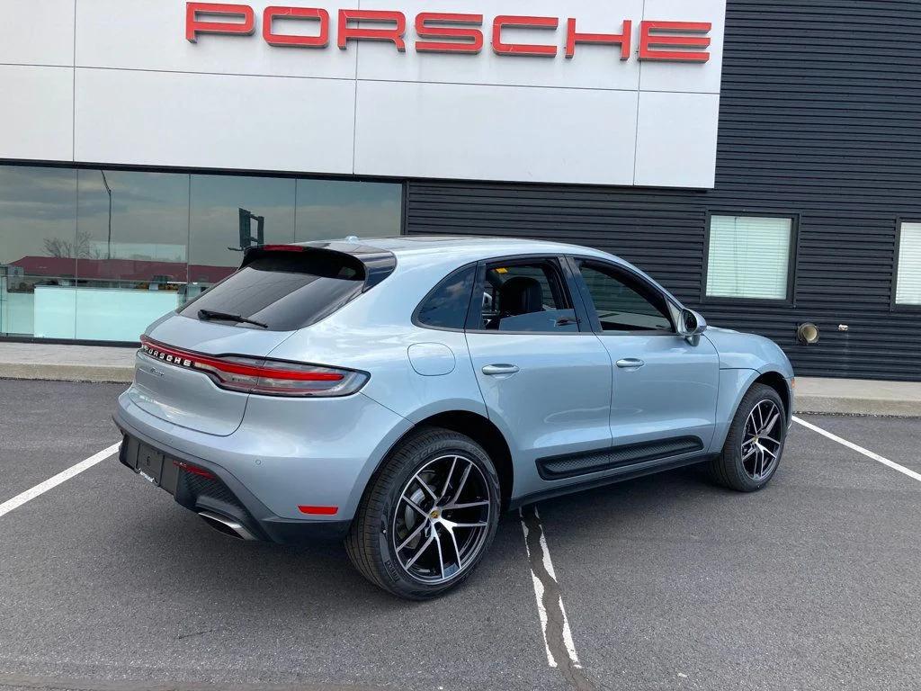 صورة 7 لـ 2025 Porsche MACAN