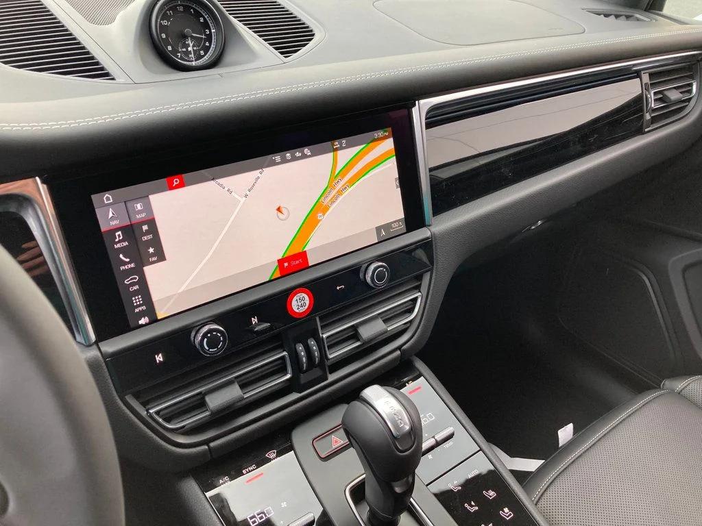 2025 Porsche MACAN — миниатюра 17