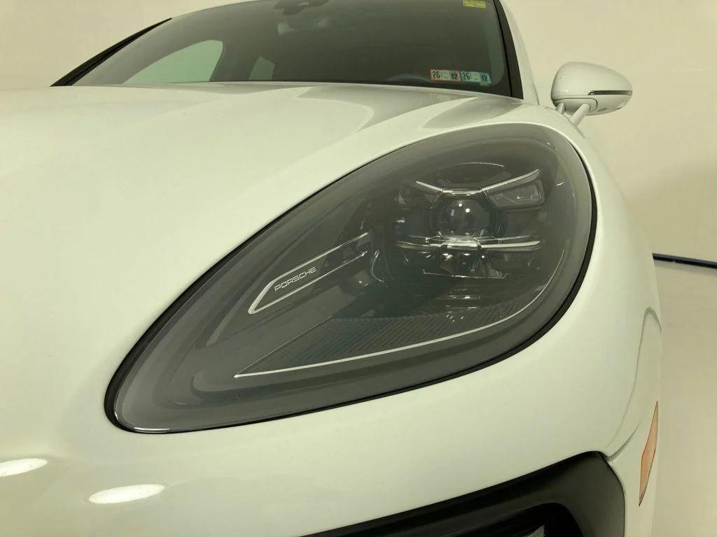 2022 Porsche MACAN thumbnail 33