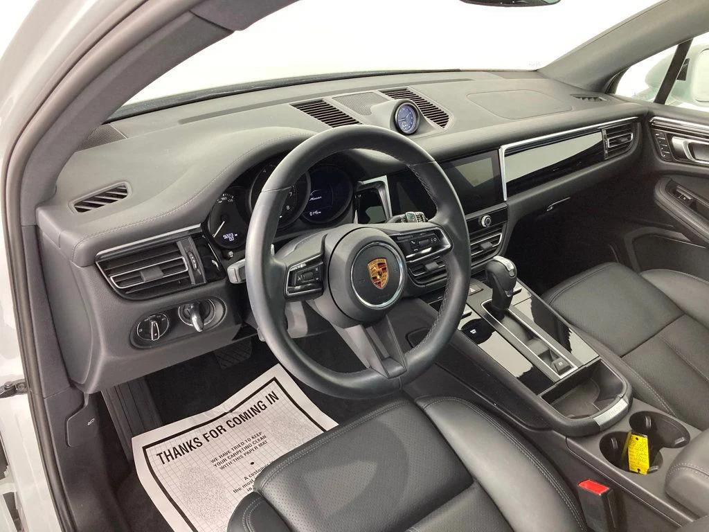 صورة 4 لـ 2022 Porsche MACAN