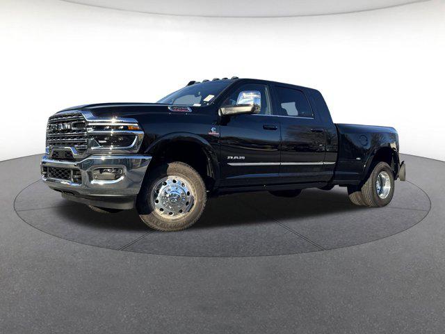 New 2025 RAM 3500 Limited Mega Cab 4x4 6'4' Box