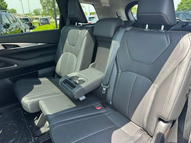 2027 Infiniti QX60 LUXE — миниатюра 30