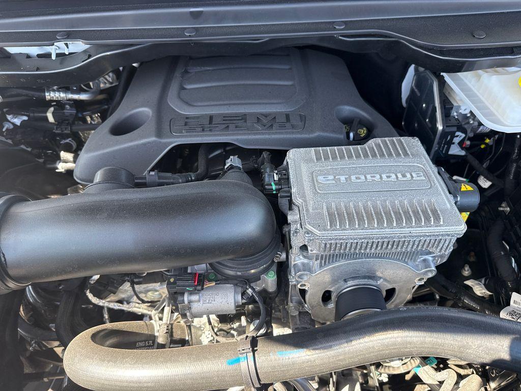 2026 RAM 1500 BIG HORN/LONE STAR — миниатюра 30