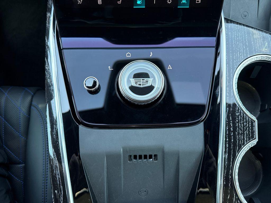 2026 Cadillac ESCALADE IQL SPORT — миниатюра 22